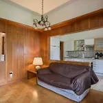 Spacious 3 Bedroom Apartment