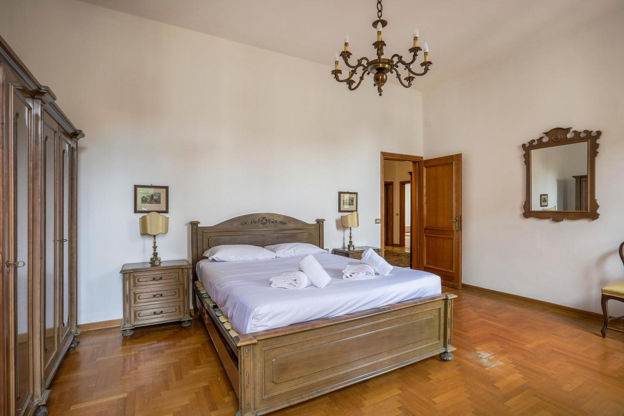 Spacious 3 Bedroom Apartamento *