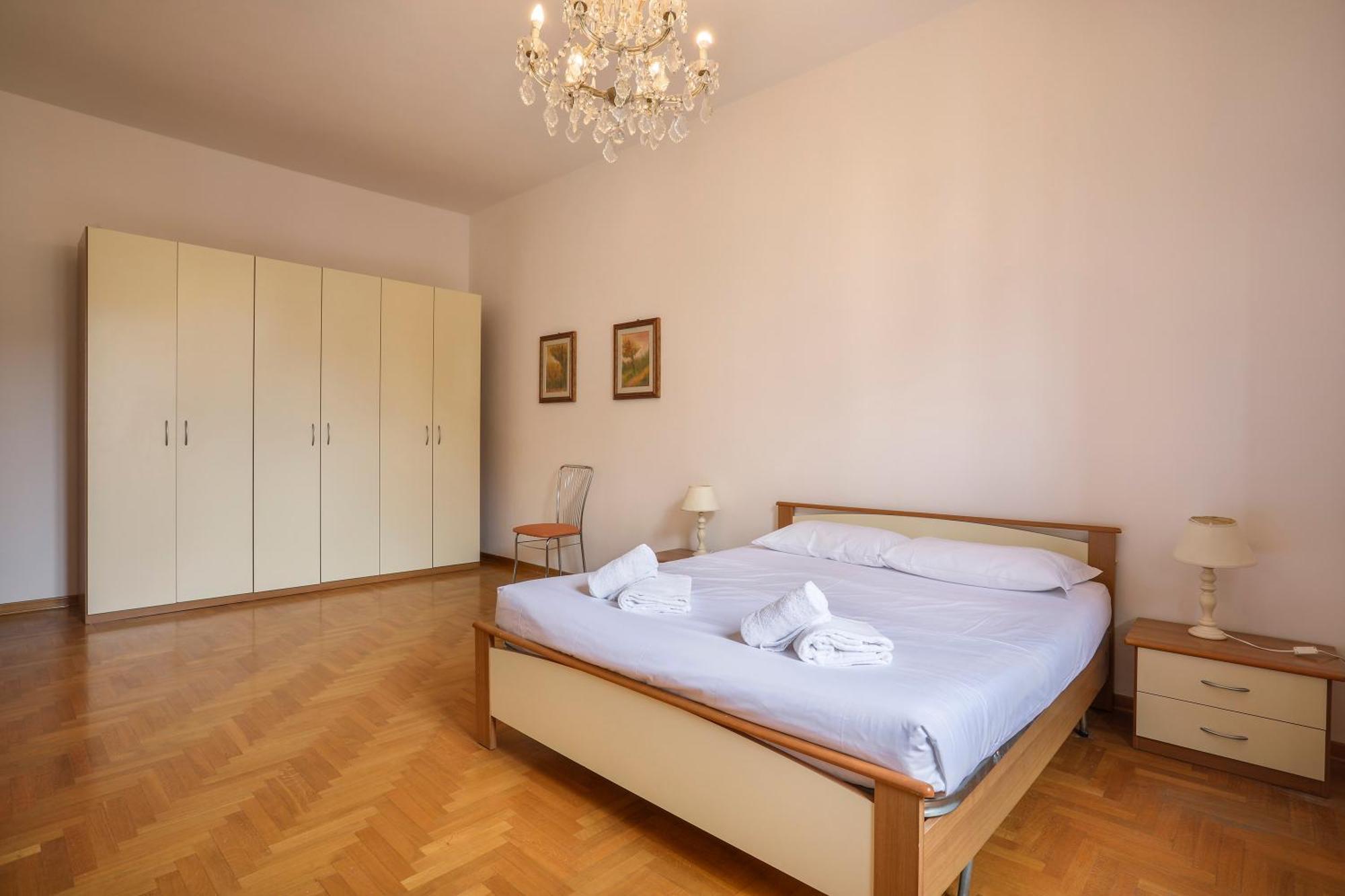 Spacious 3 Bedroom Apartamento Florencia