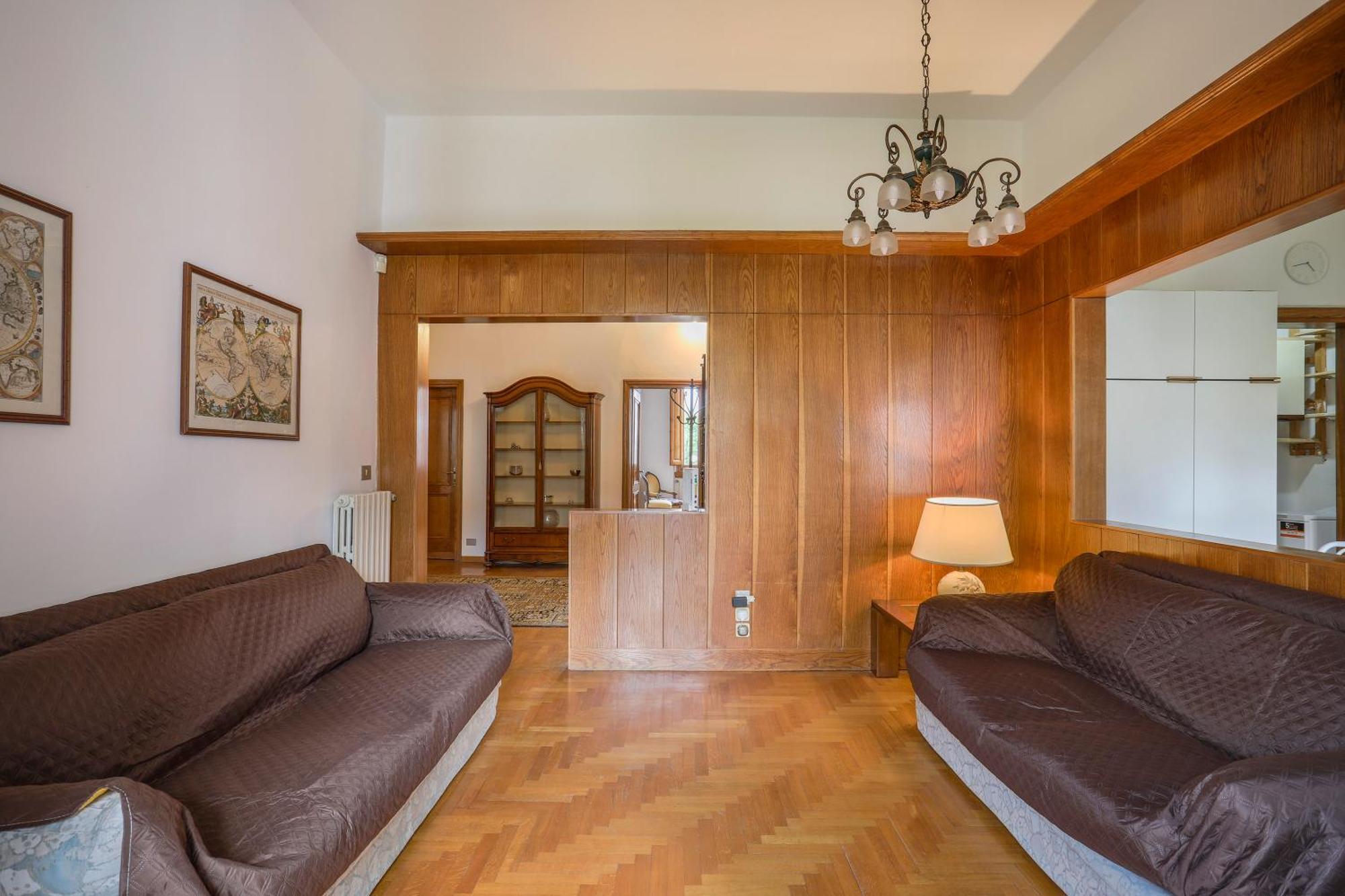 Spacious 3 Bedroom *